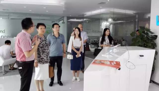 東方龍商務陪同寧波甬嘉恒業集團實地考察全球性跨境電商投資選址項目，推動雙方項目合作