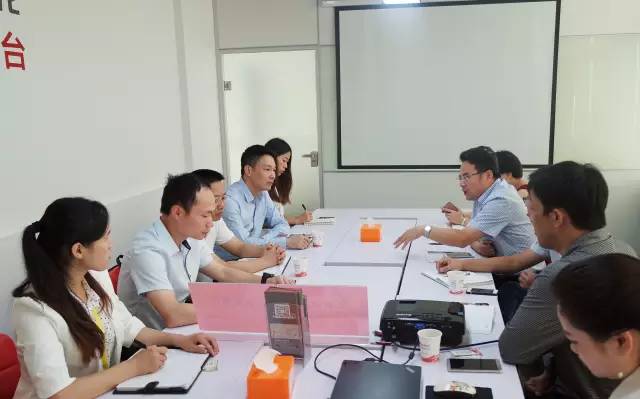 東方龍商務舉辦汽車零部件投資選址項目對接會，陪同相關園區實地考察項目方