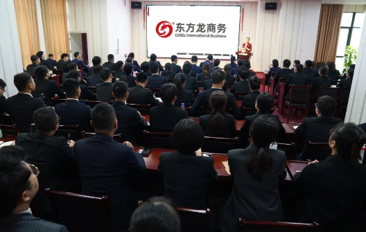 確立工作兩重點(diǎn)，落實(shí)責(zé)任抓成效，力促九月份對(duì)接投資選址項(xiàng)目穩(wěn)超100個(gè)！