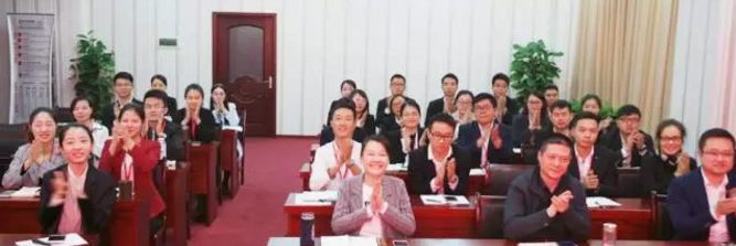 舉行投資選址項目評估會，多個項目將于近期在上海總部、深圳分公司與相關政府園區(qū)進行對接