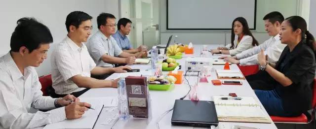 宣城市委常委、副市長汪謙慎一行冒著16級超強臺風奔赴東方龍商務洽談委托招商引資合作