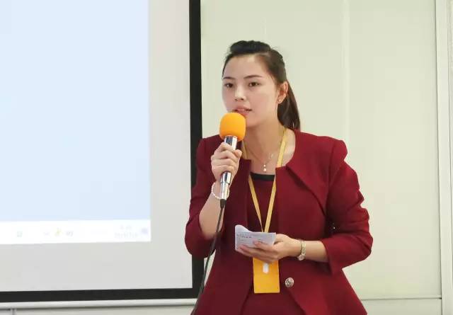 東方龍商務堅持每月首日封閉培訓，精心打造高績效專業委托招商團隊