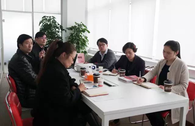 東方龍商務(wù)成功舉行腫瘤治療儀投資選址項(xiàng)目的政府對接會及投資對接會