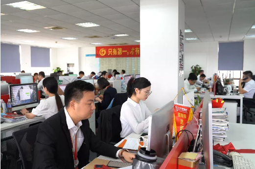 【政府領導走進東方龍商務】蓄勢待發，全面打響！集團提前拉開進博會服務序幕