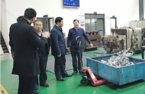 陪同政府園區赴合金建材制造投資選址項目方實地對接考察，促進制造行業邁向高質量發展