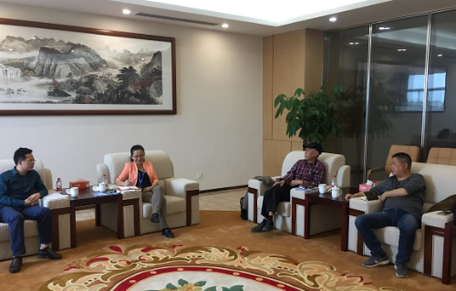 陪同政府園區赴高端包裝戶外型材投資選址項目方對接考察，加快項目合作步伐