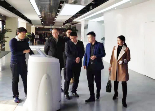陪同貴州貴陽政府前往上市公司人工智能投資選址項目方對接考察，項目應用前景廣闊，市場競爭優勢強