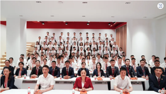三地齊亮相，拼干勁，創(chuàng)戰(zhàn)績！集團成功舉行9月份委托招商引資經營服務分析暨“大干100天”動員誓師大會