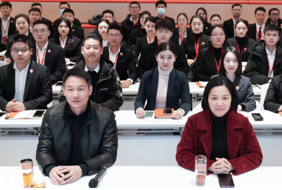 火力全開！“大干100天”競賽活動完美收官！1月中旬，集團成功通過43個優質投資選址項目