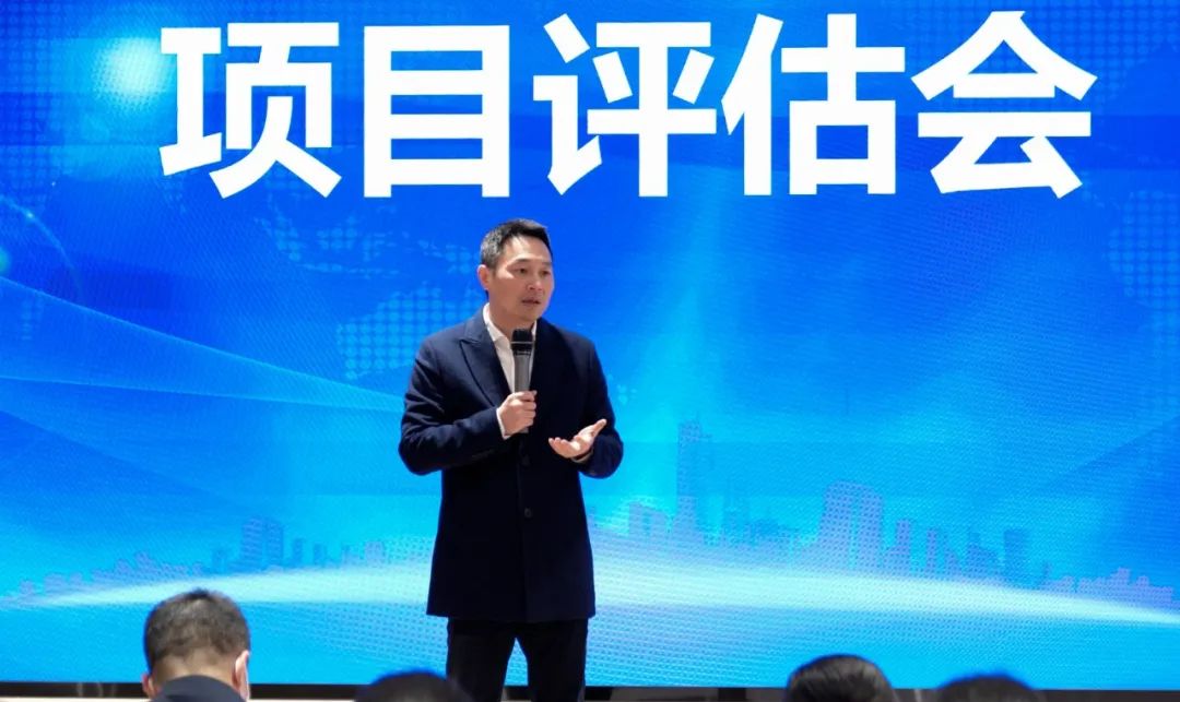 再推動一批項(xiàng)目落地，再塑造一批典型案例，發(fā)出集團(tuán)招商最強(qiáng)音！3月下旬，集團(tuán)成功通過34個(gè)優(yōu)質(zhì)投資選址項(xiàng)目