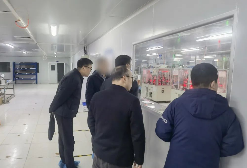 專精特新企業，與富士康、比亞迪保持深度合作！河南某地方政府實地對接高端陶瓷電子新材料生產投資選址項目