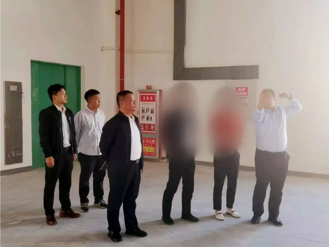 深耕行業30余年，訂單充足！老牌壓電電子器件搬遷擴建投資選址項目方實地考察貴州某地方政府