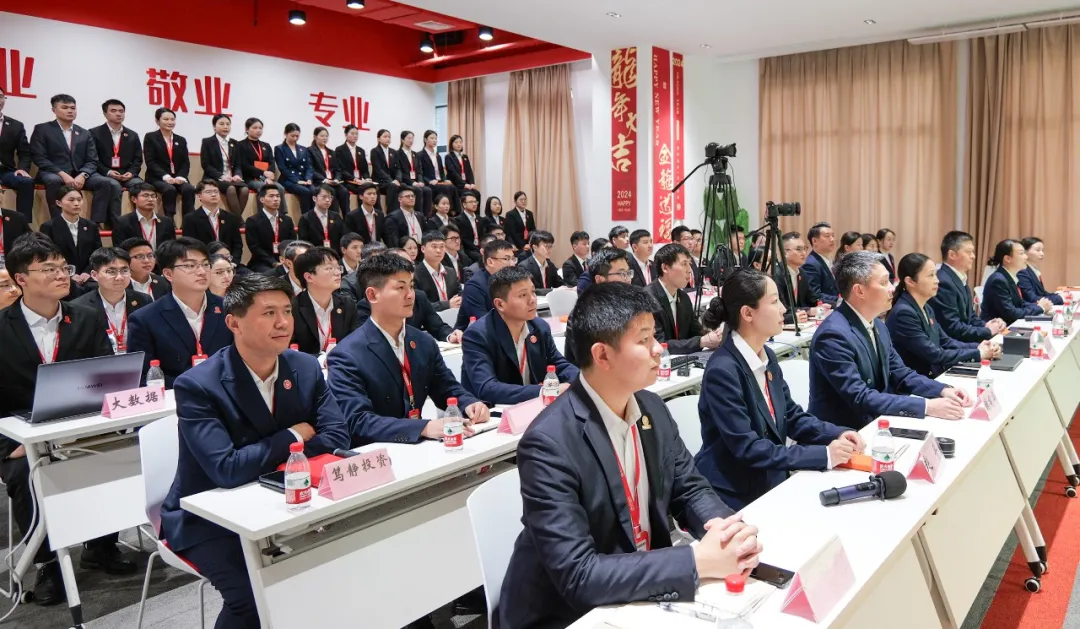 “大干100天”，比出信心，拼出狀態，干出實績！釋放招商新動能！11月中旬，集團共52個優質投資選址項目通過評估